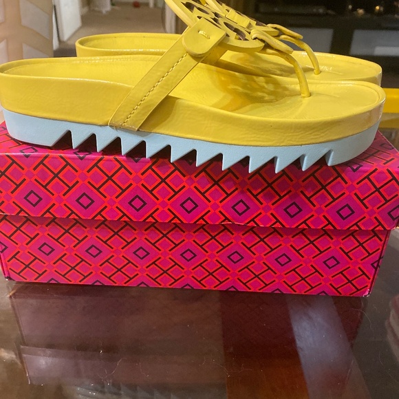 Tory Burch flip flops - Picture 4 of 5